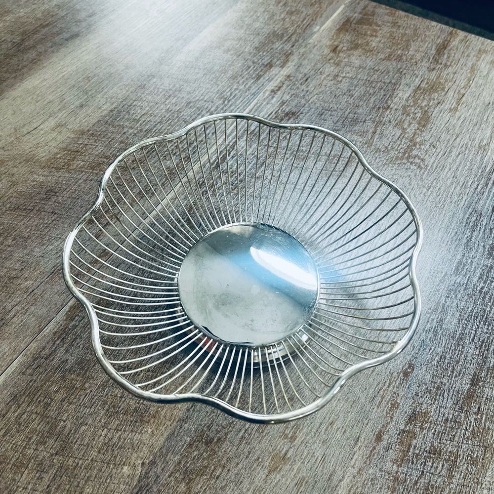 Vintage Silverplated Bread/Fruit basket